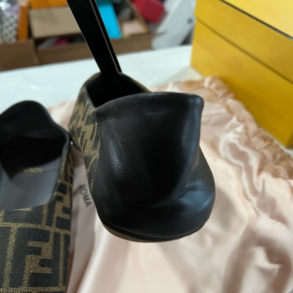 FENDI ZUCCA Signature MONOGRAM Slippers Size 38 - Picture 9 of 12